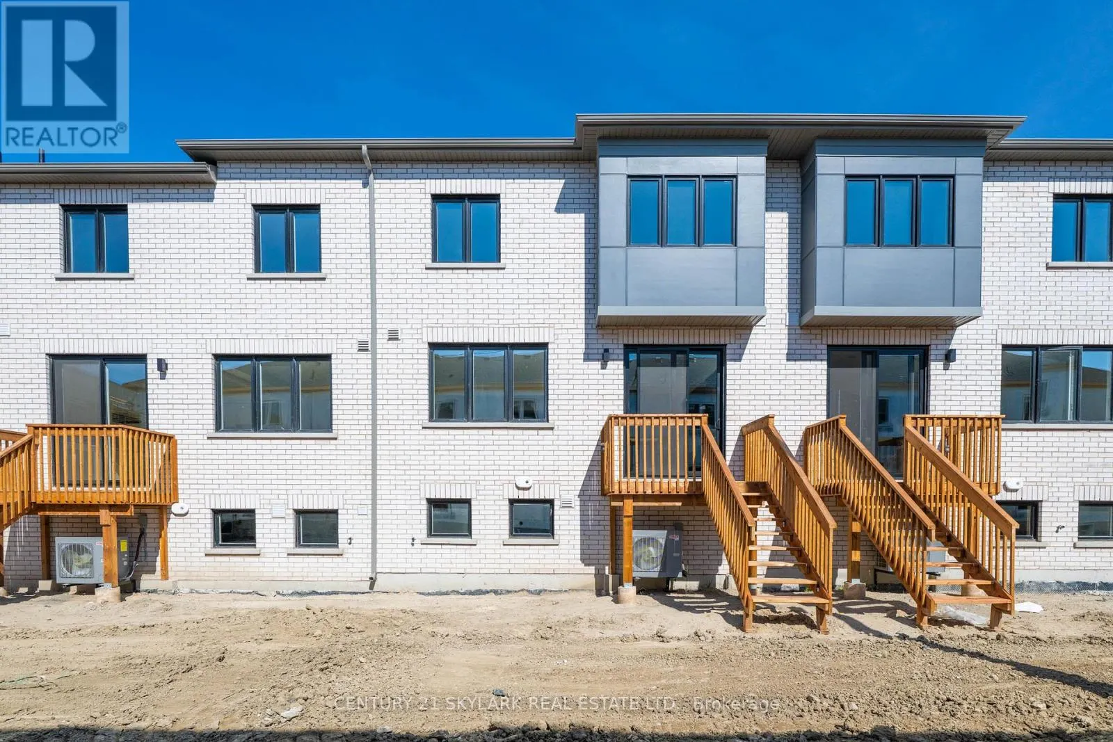 13 VINEWOOD CRESCENT