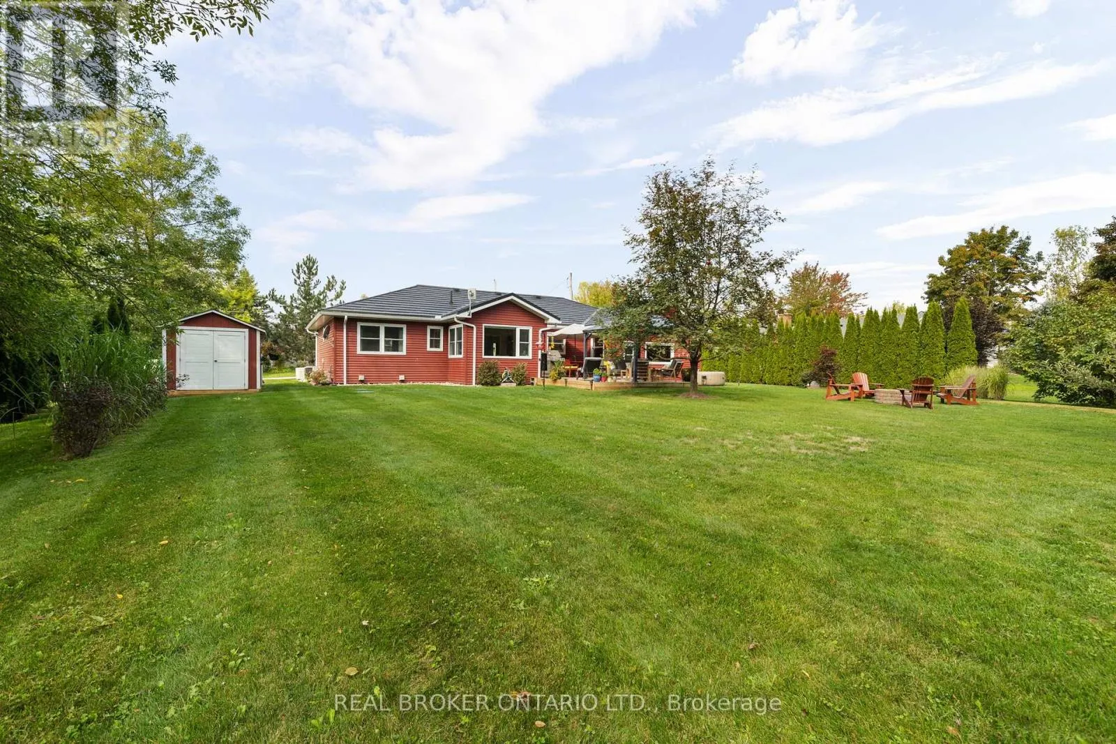 3803 LEO CRESCENT