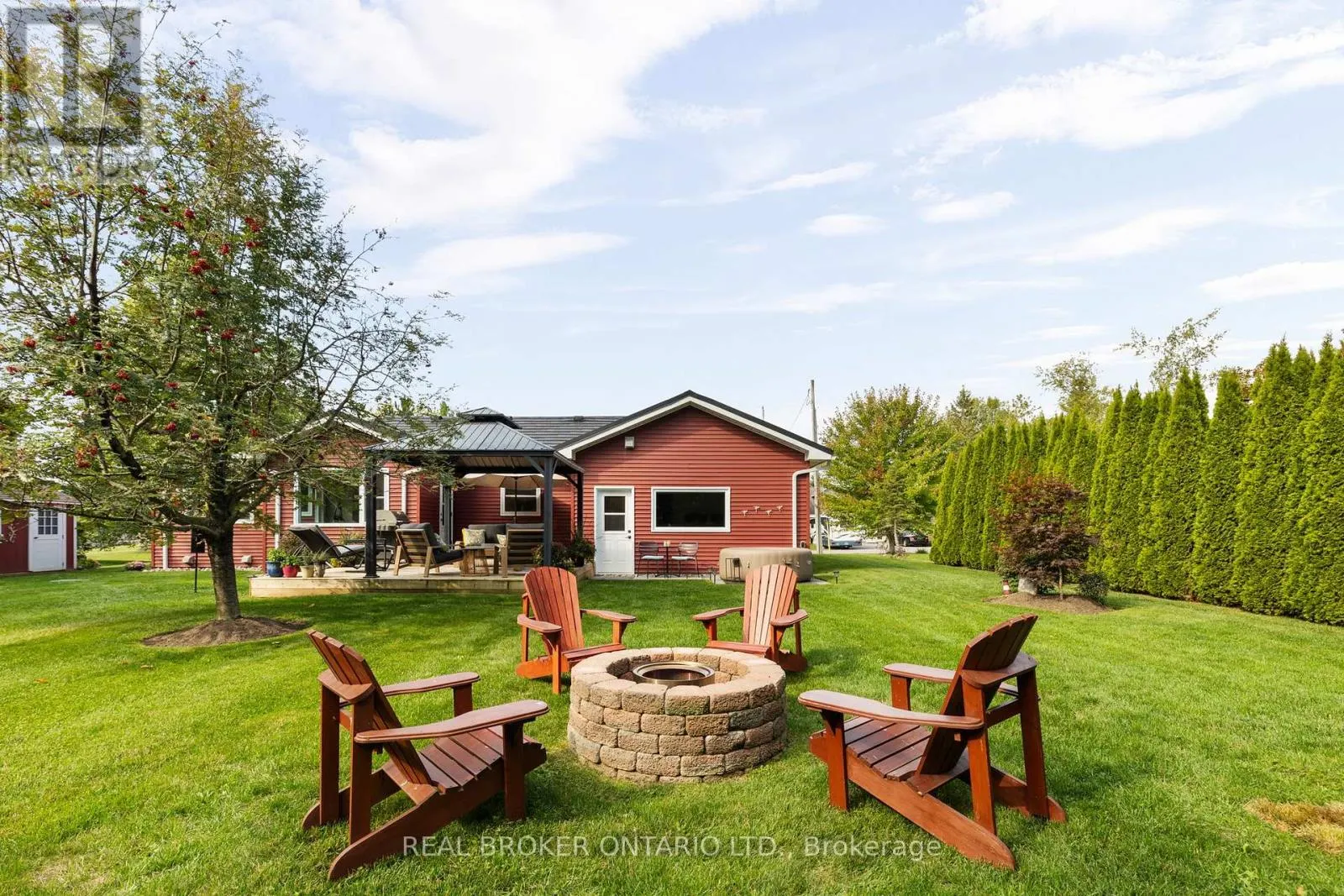 3803 LEO CRESCENT