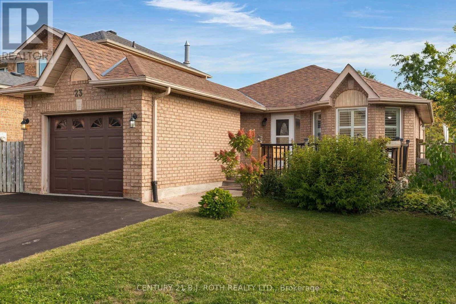 23 GRASETT CRESCENT