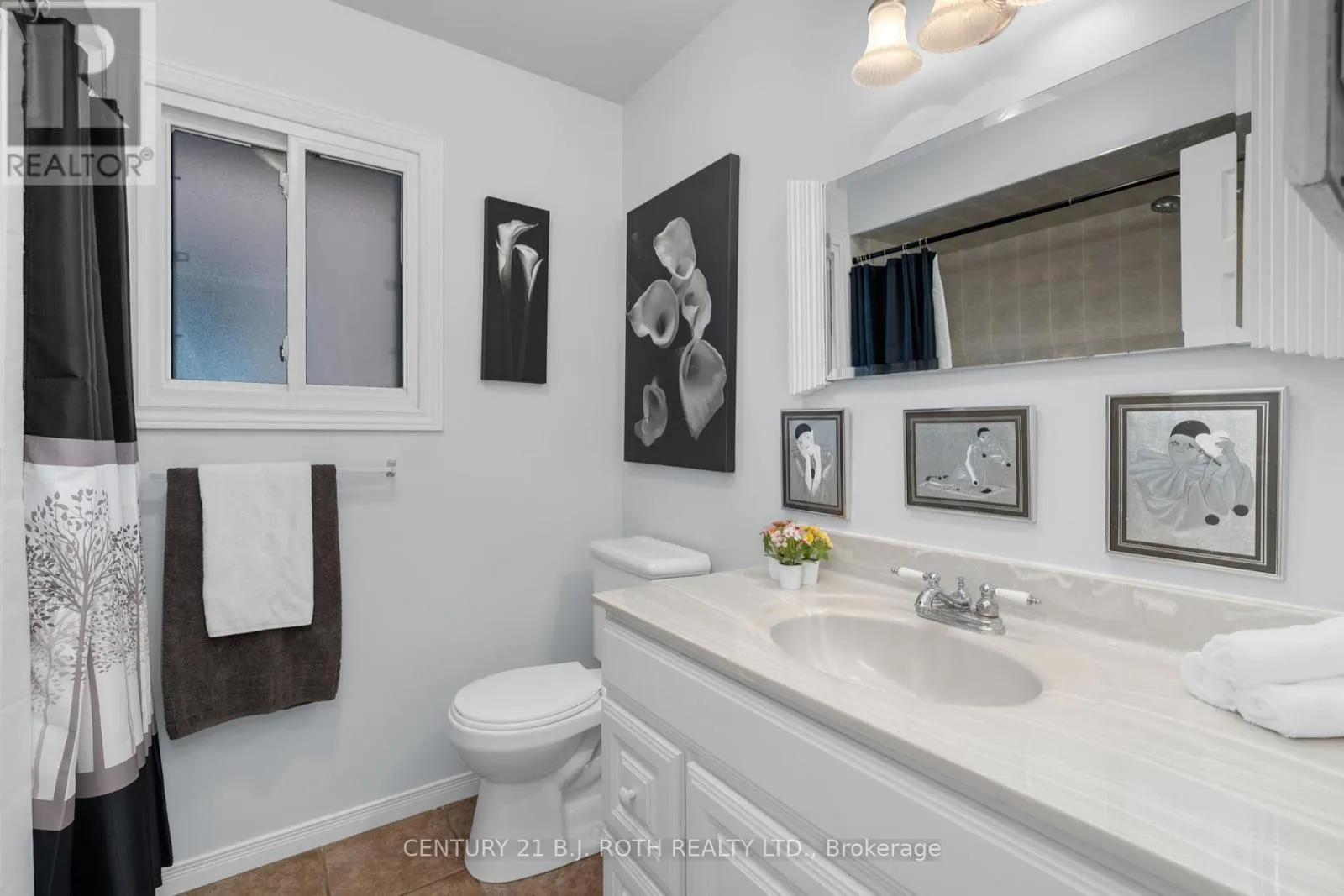 23 GRASETT CRESCENT