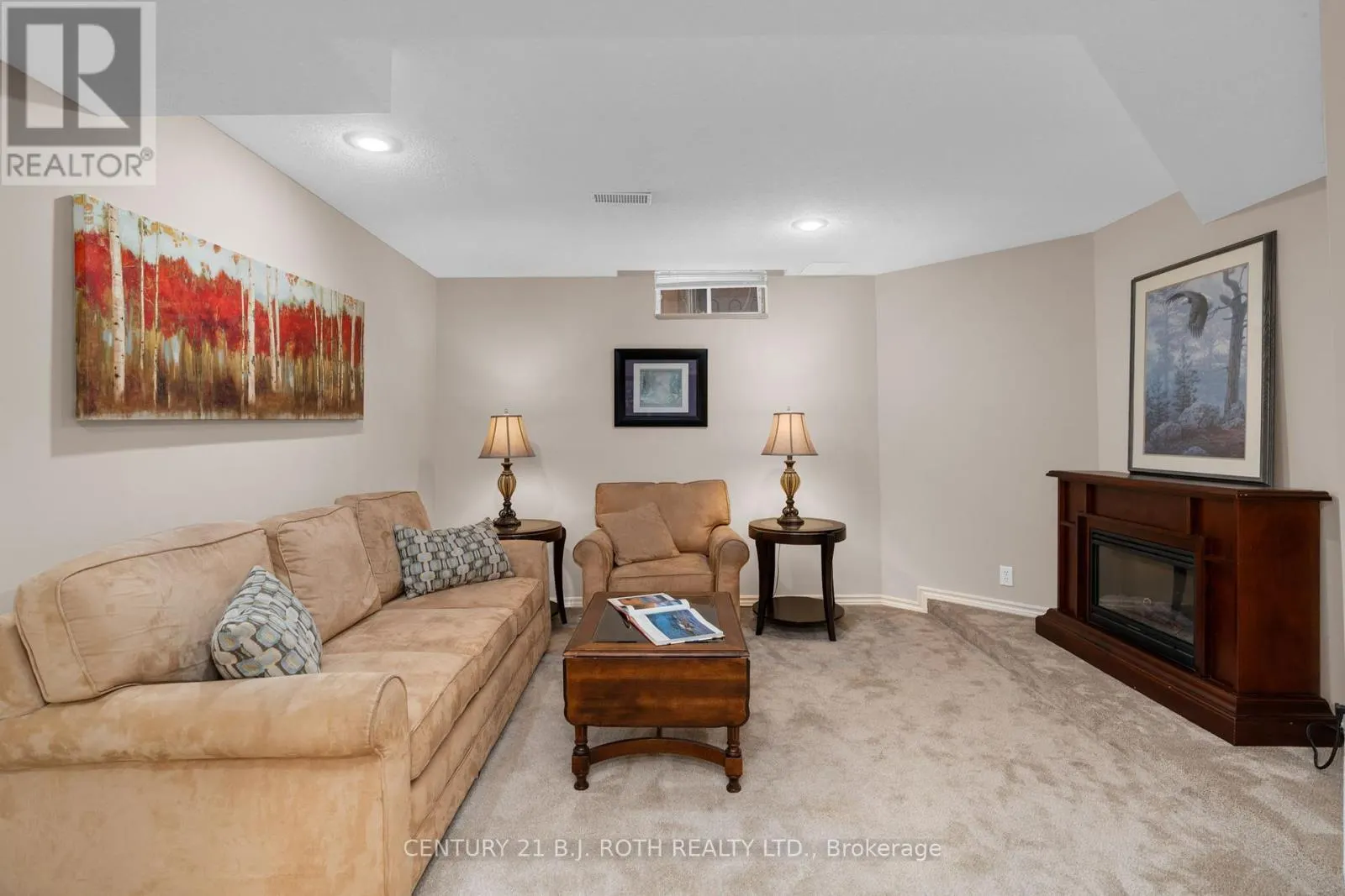 23 GRASETT CRESCENT