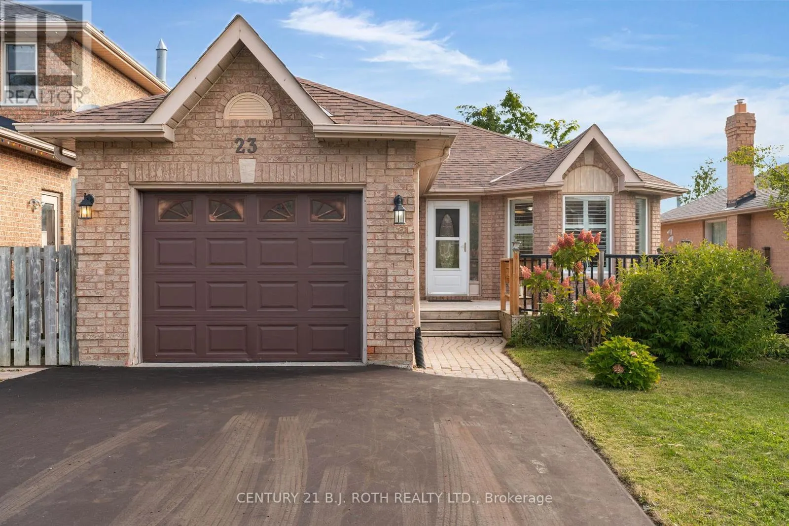 23 GRASETT CRESCENT