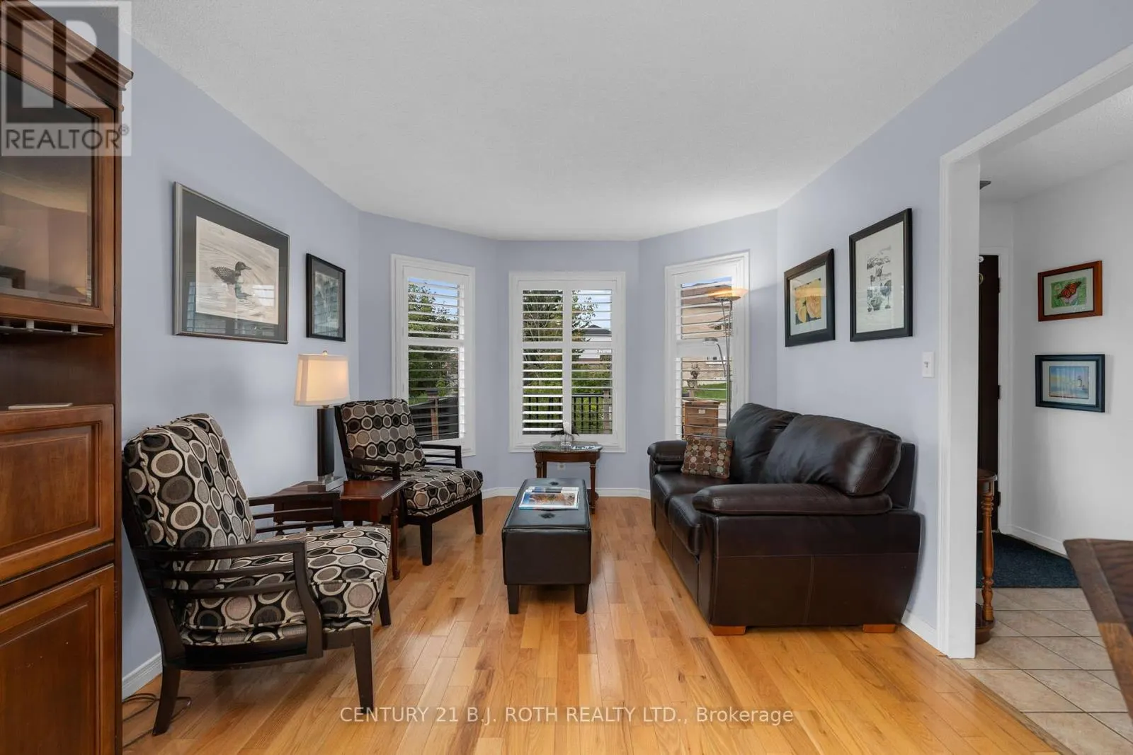 23 GRASETT CRESCENT