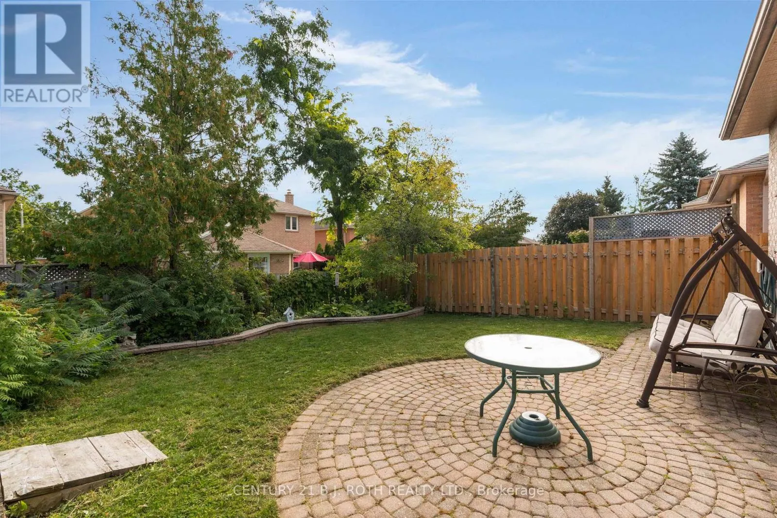23 GRASETT CRESCENT