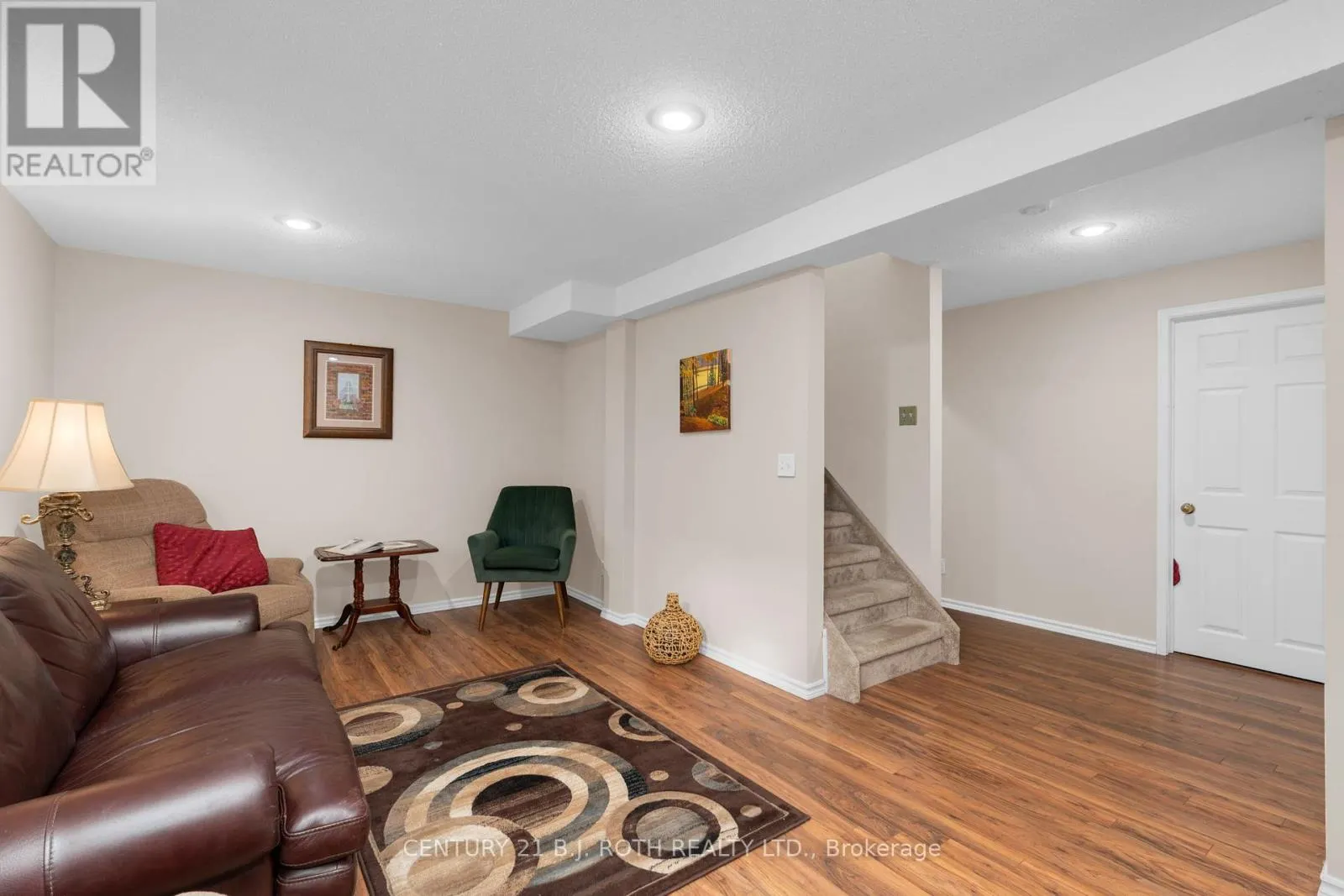 23 GRASETT CRESCENT
