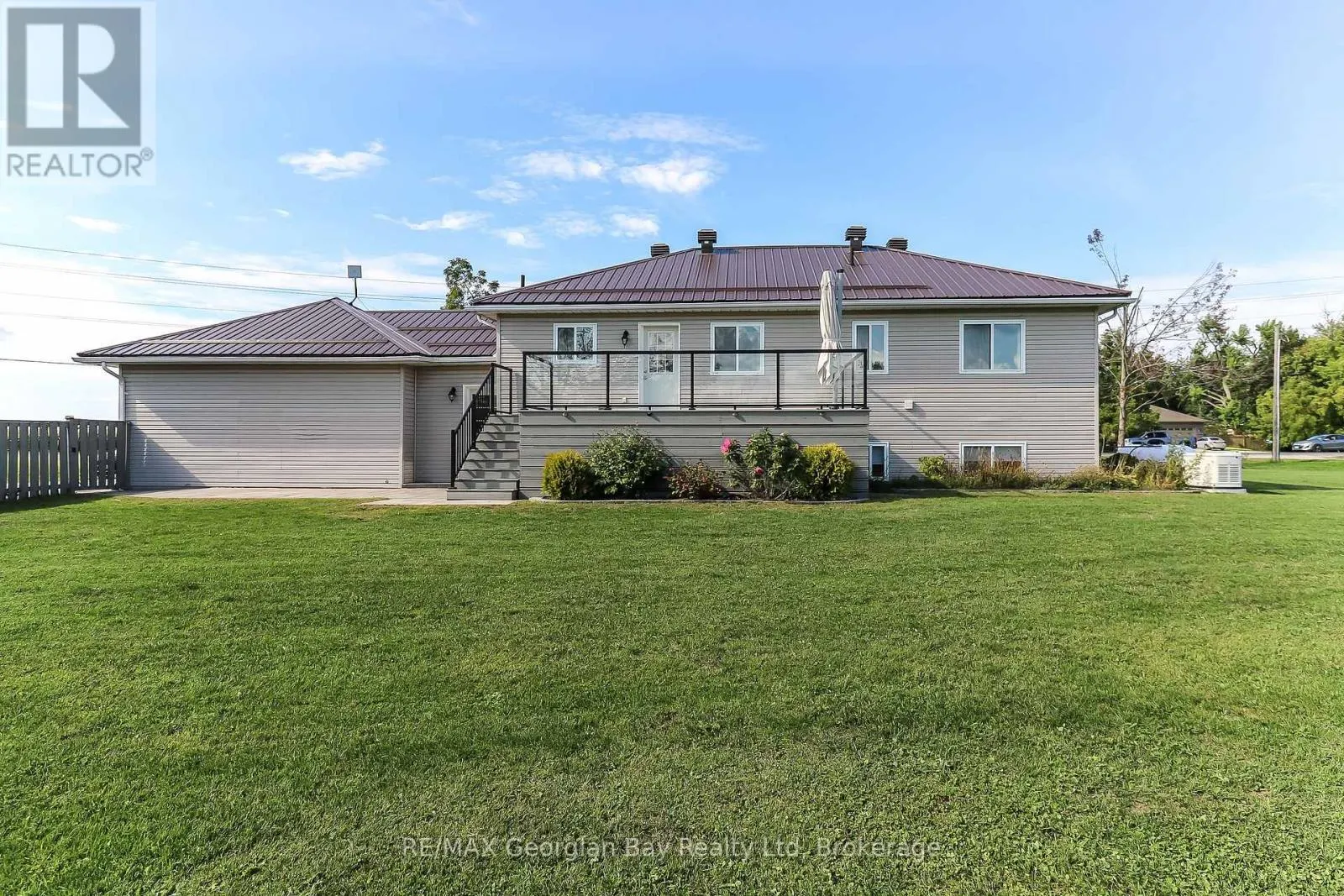 4989 VASEY ROAD