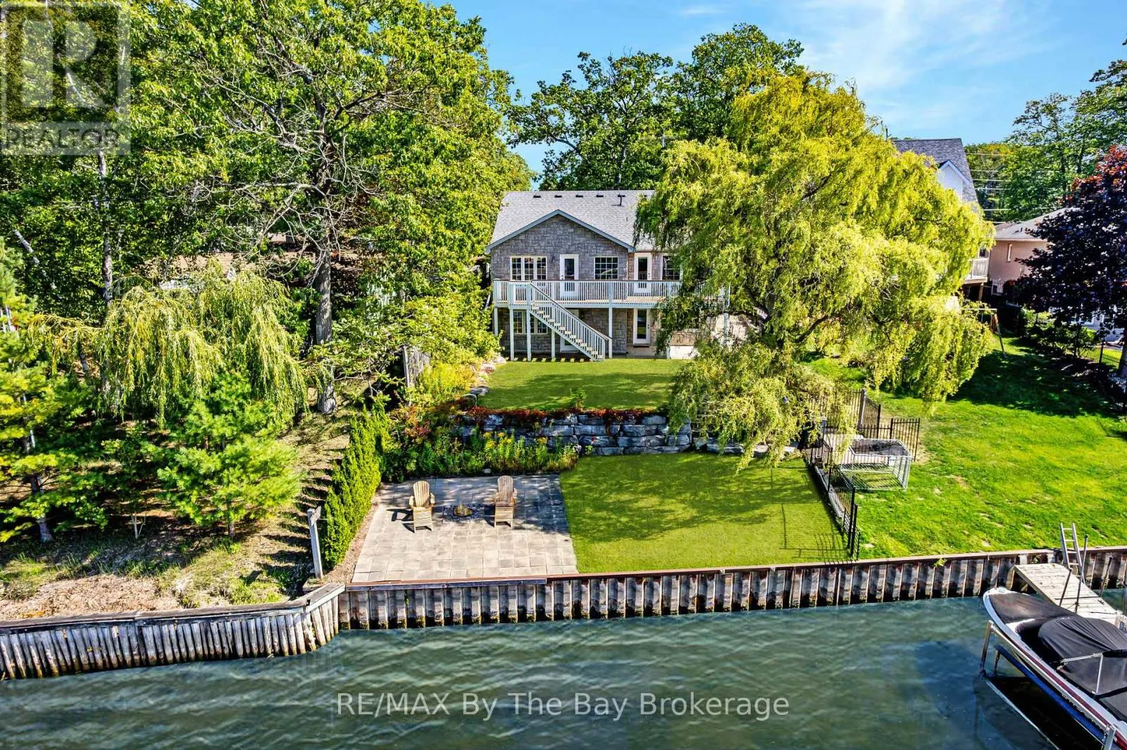 1902 RIVER ROAD W