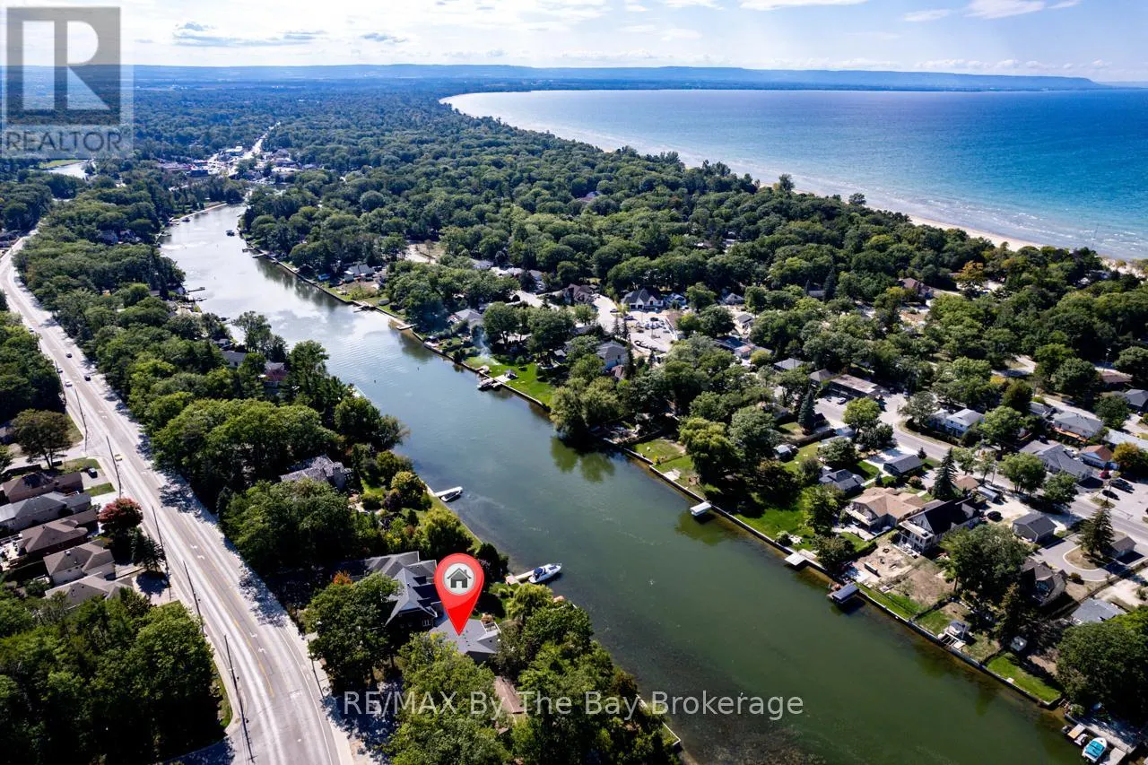 1902 RIVER ROAD W