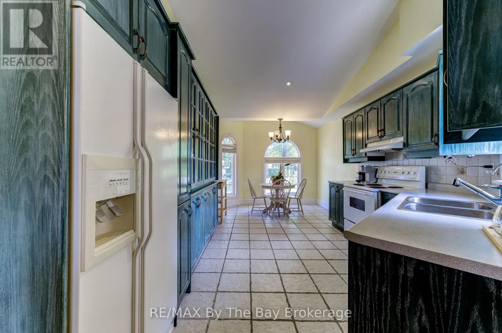 1902 RIVER ROAD W