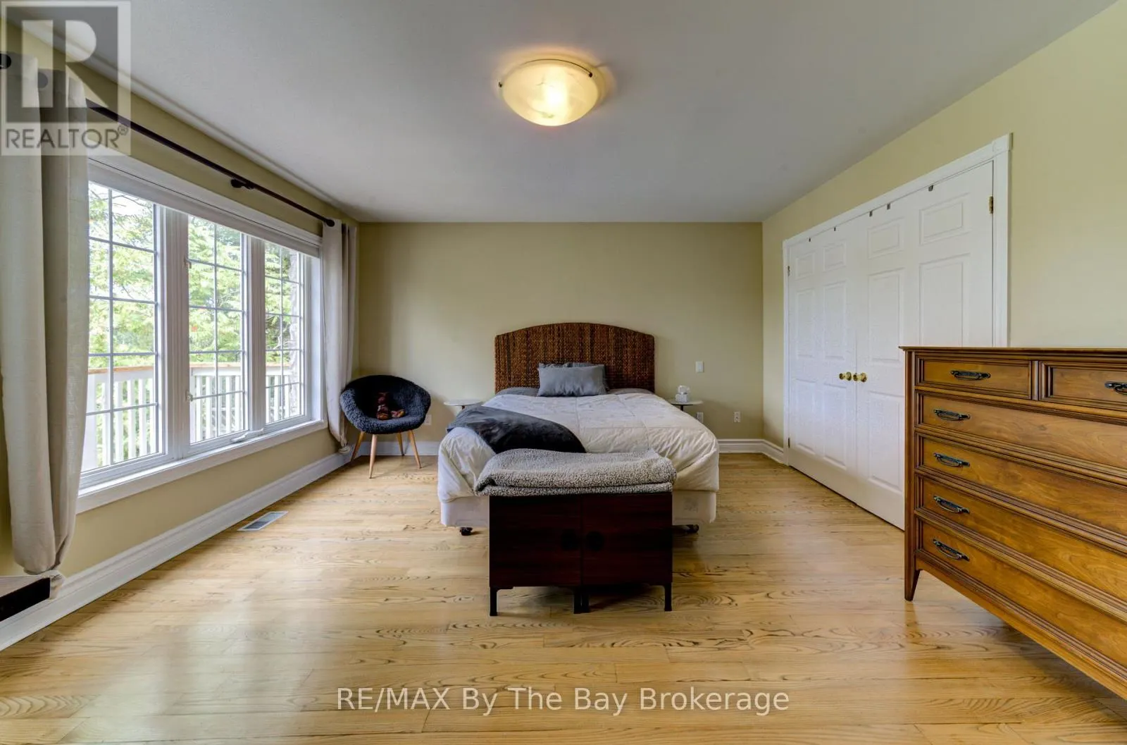 1902 RIVER ROAD W
