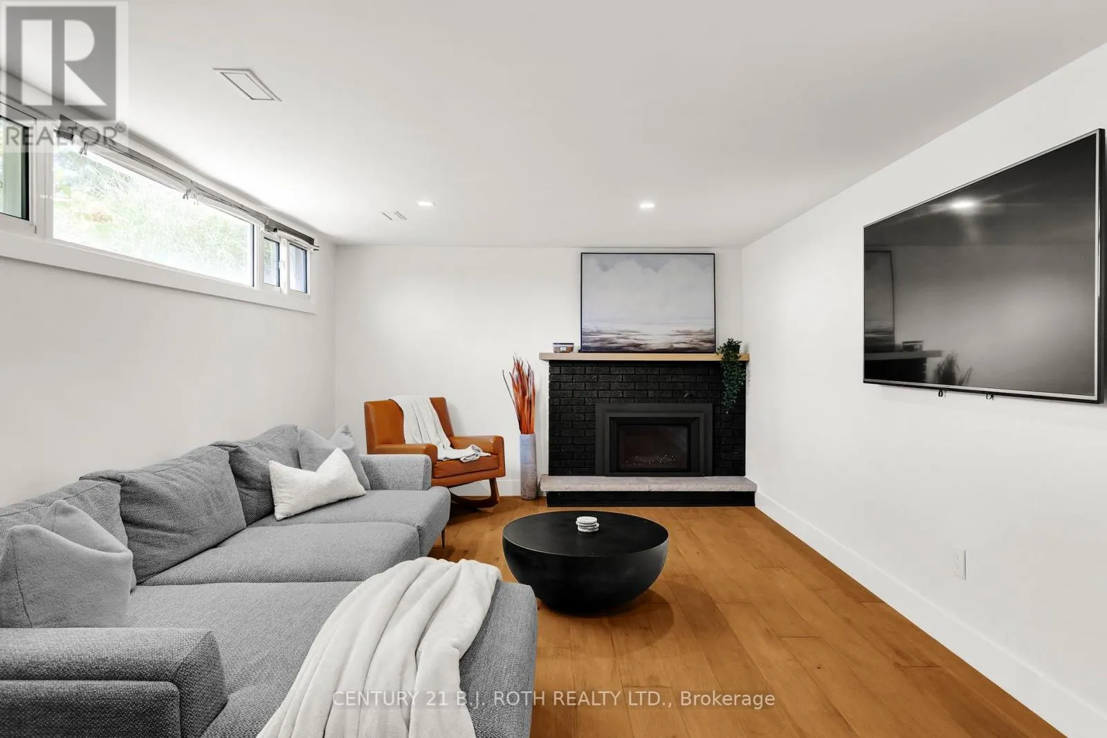 410 CODRINGTON STREET