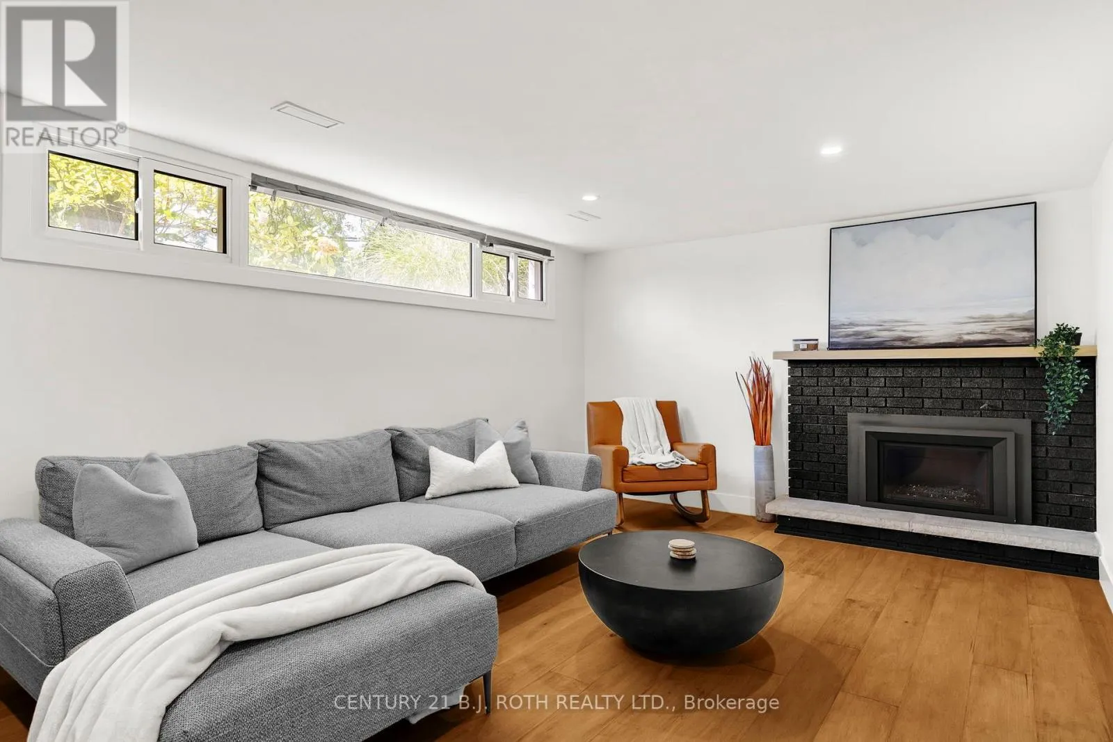 410 CODRINGTON STREET