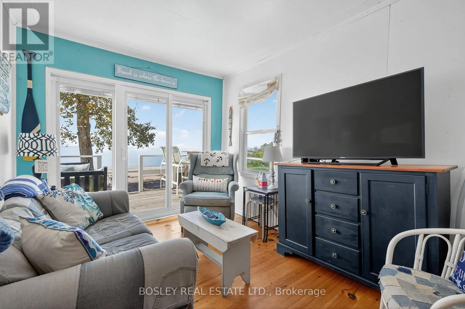 18 TINY BEACHES ROAD S