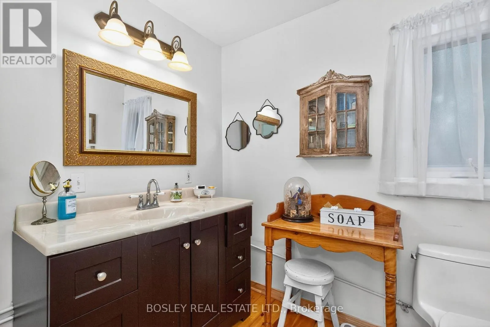 18 TINY BEACHES ROAD S