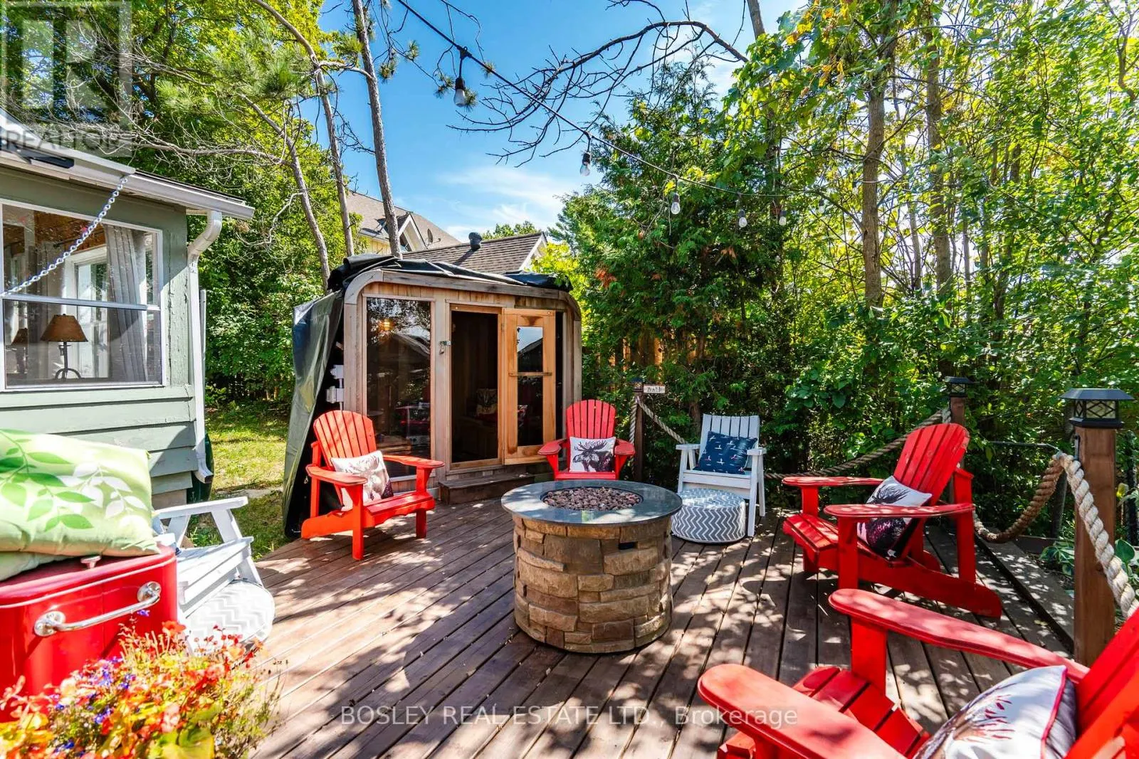 18 TINY BEACHES ROAD S