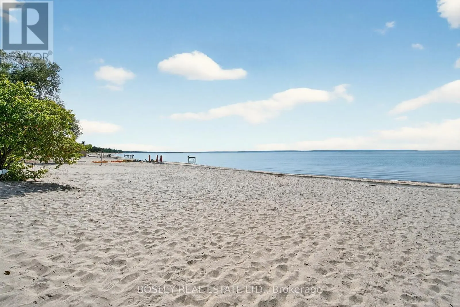 18 TINY BEACHES ROAD S