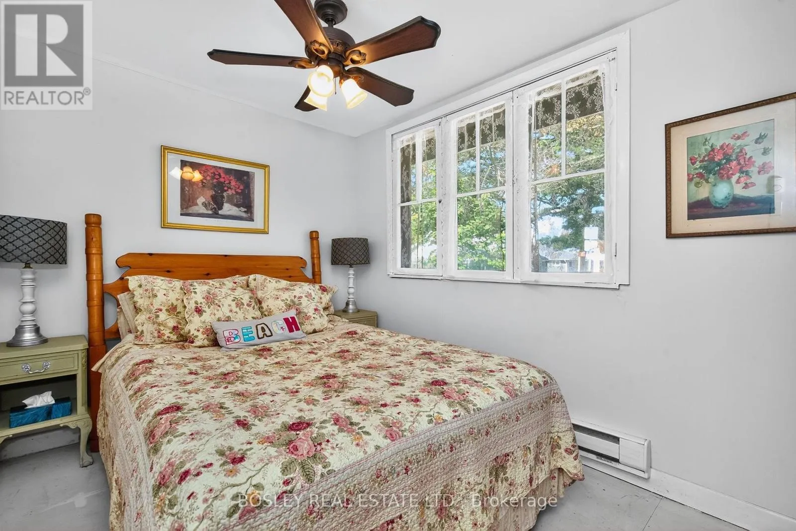18 TINY BEACHES ROAD S