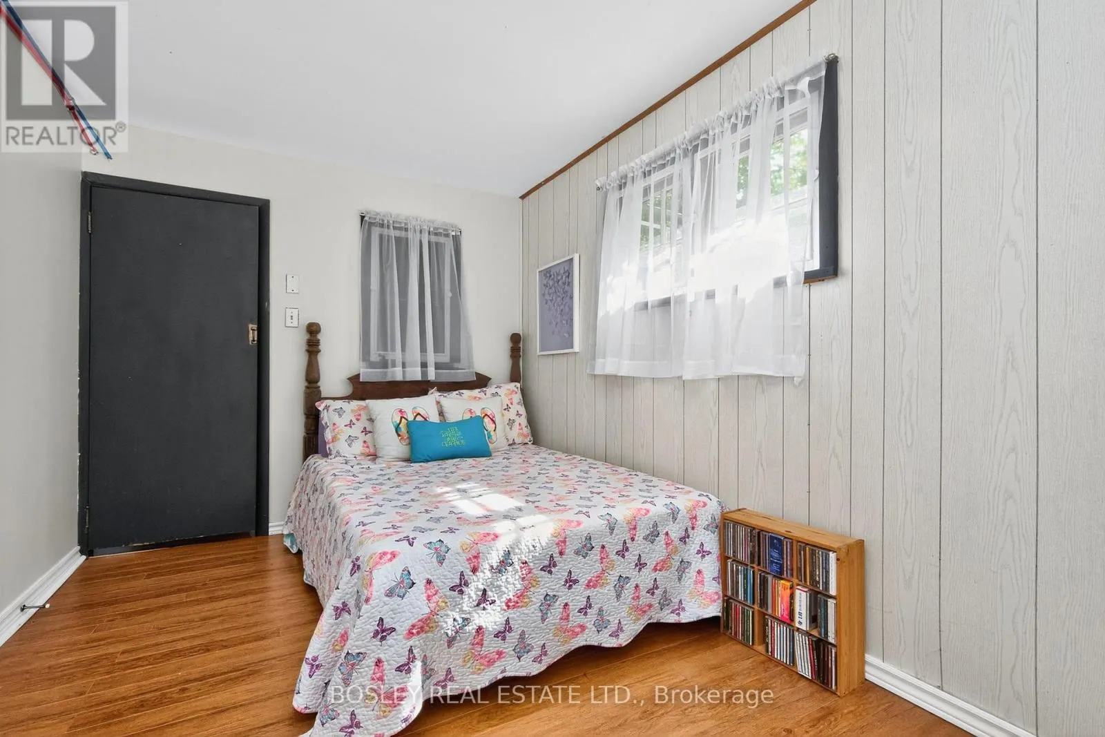 18 TINY BEACHES ROAD S