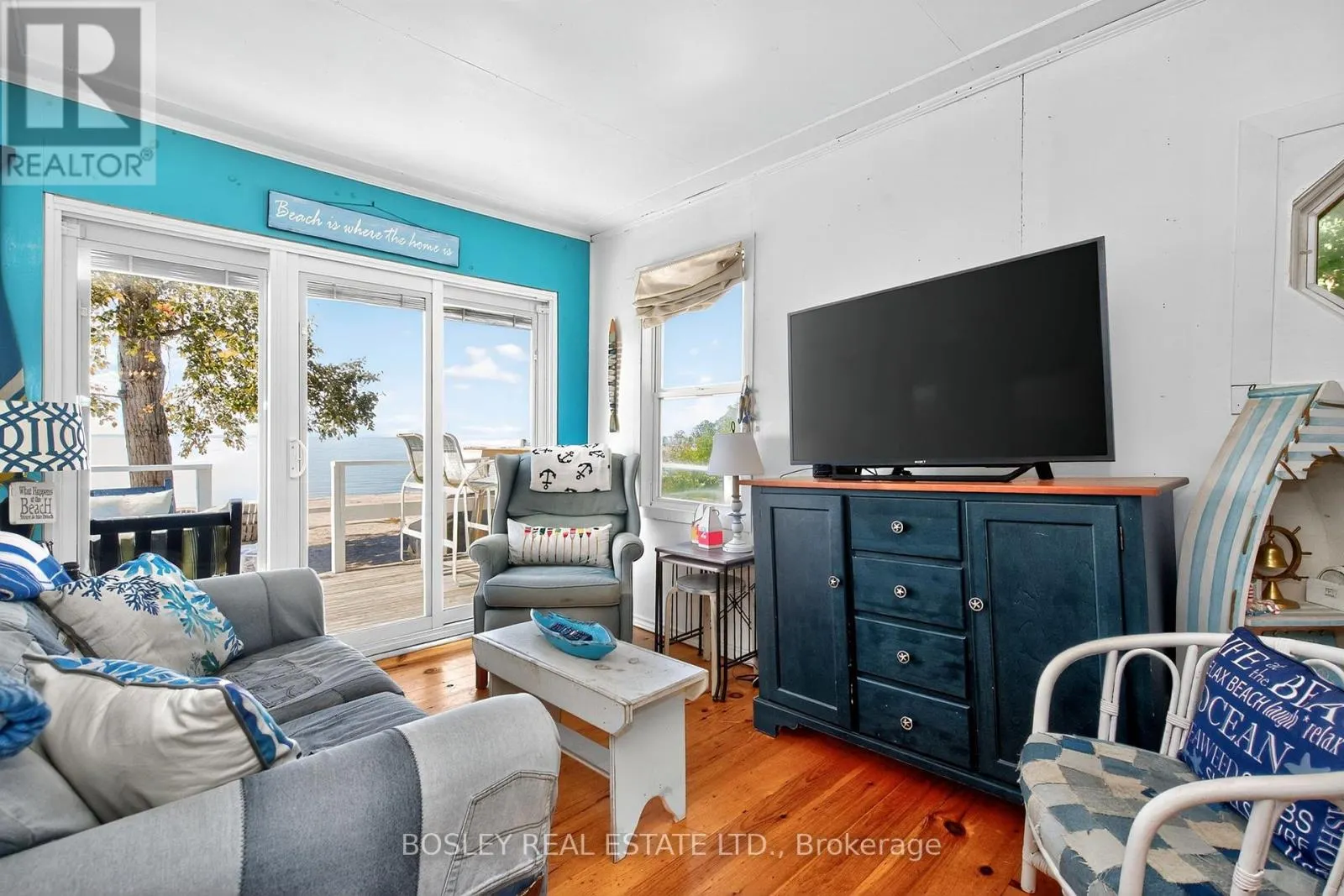 18 TINY BEACHES ROAD S