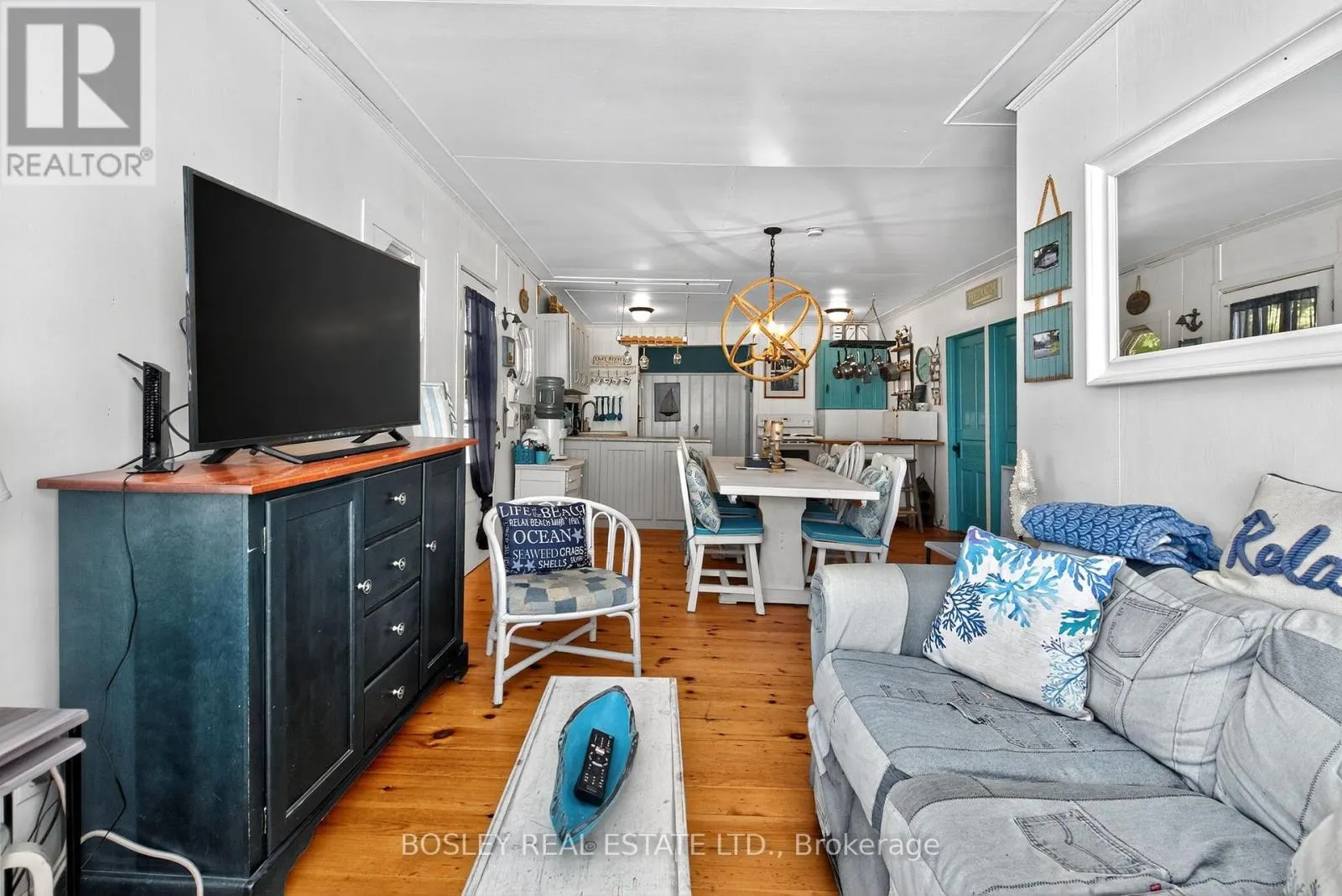 18 TINY BEACHES ROAD S