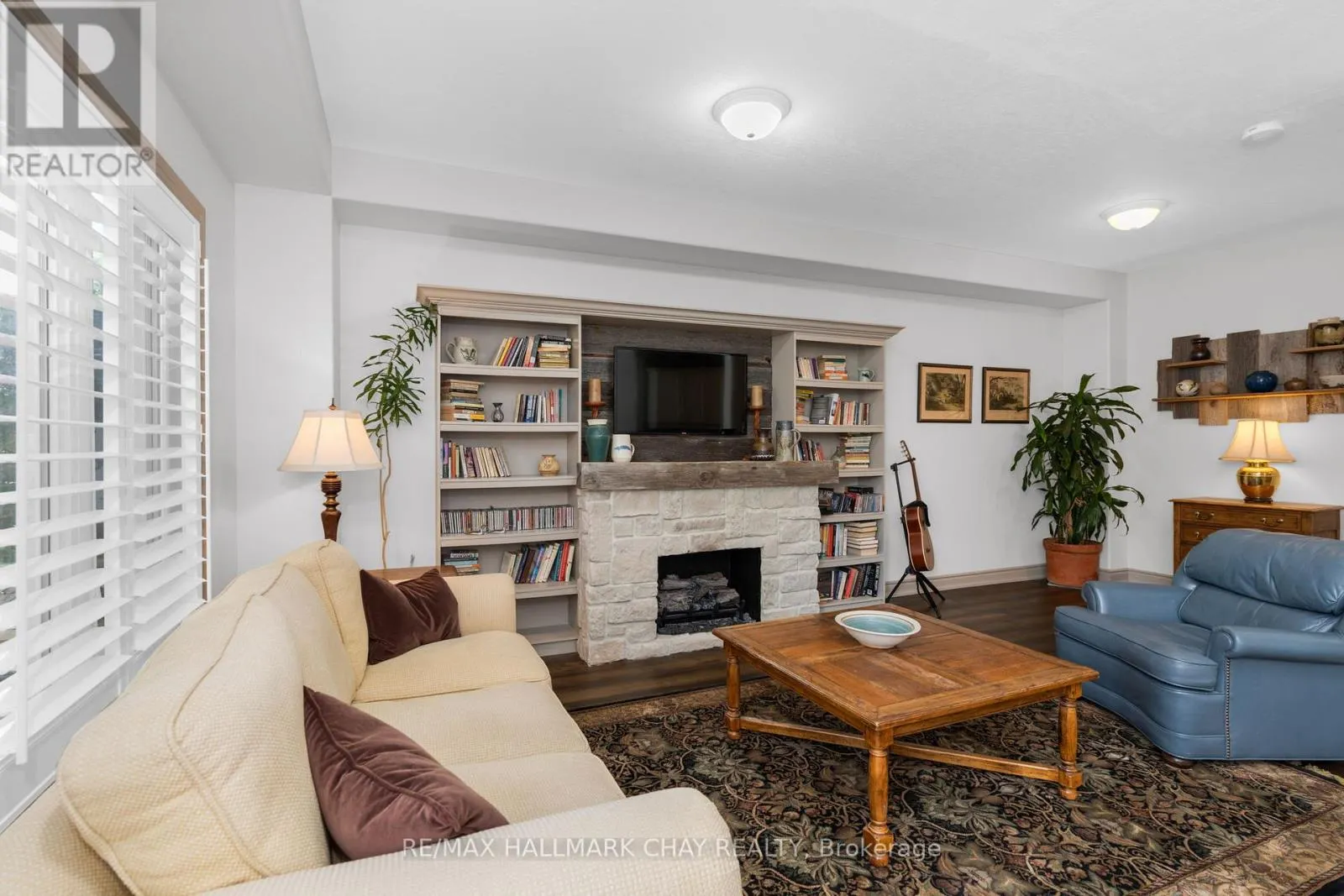 20 - 125 HURONIA ROAD