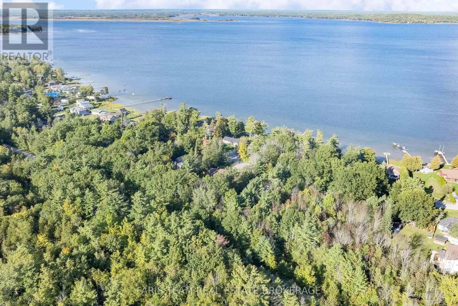 2 BAYSIDE AVENUE