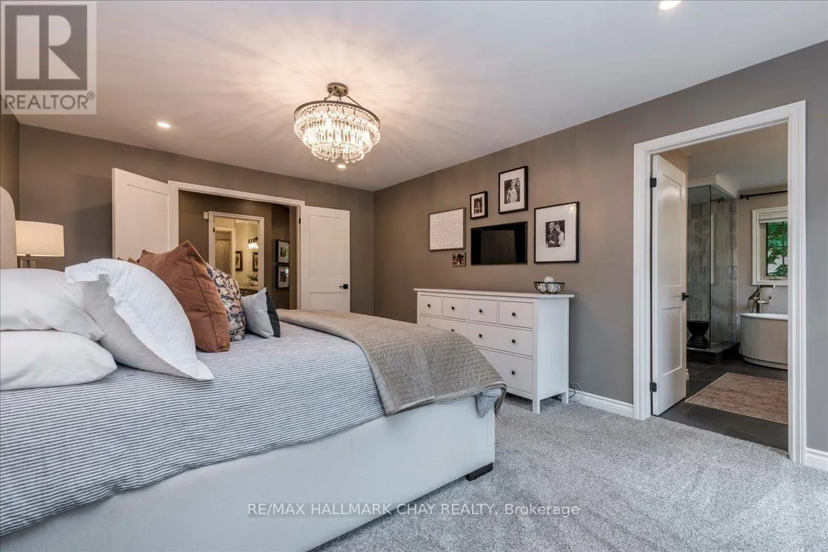 32 FOREST HILL DRIVE