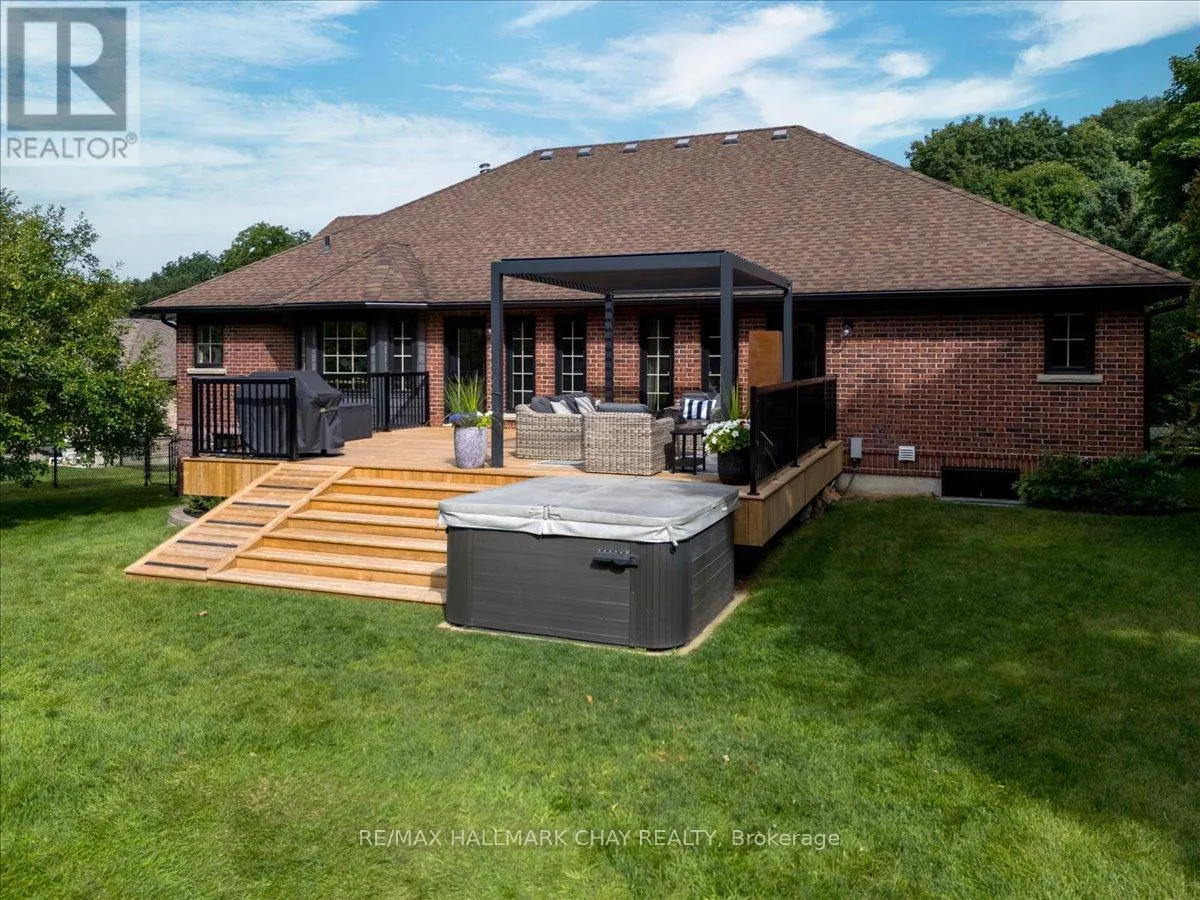32 FOREST HILL DRIVE
