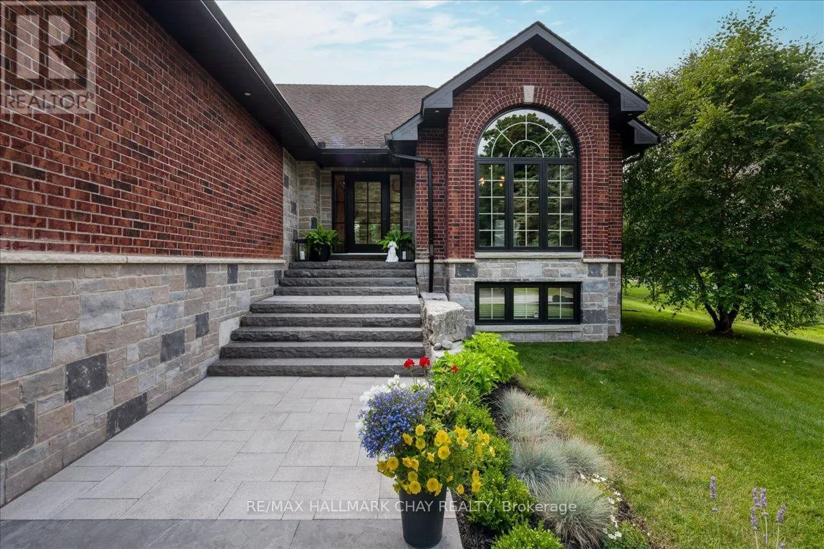 32 FOREST HILL DRIVE