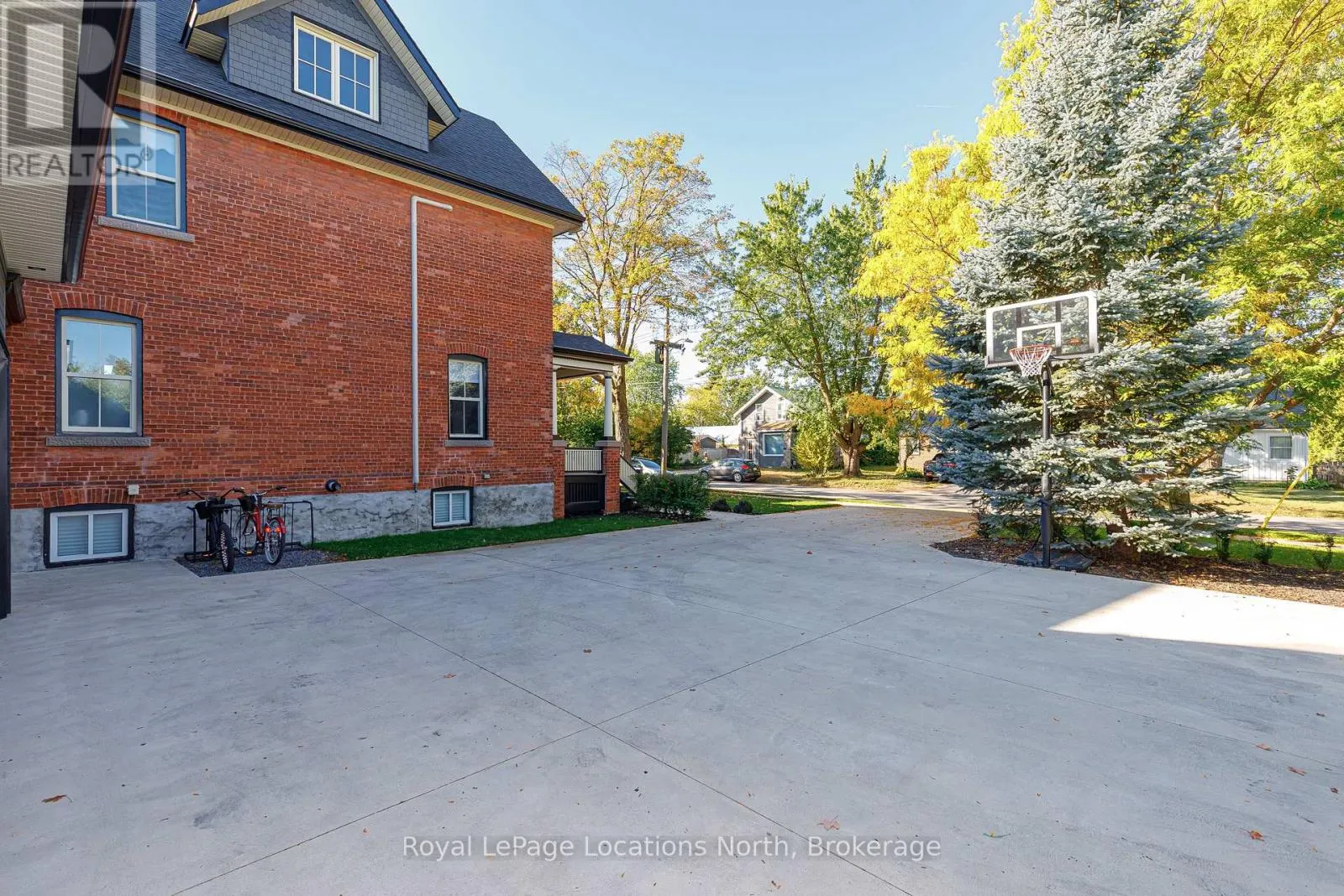 369 BIRCH STREET