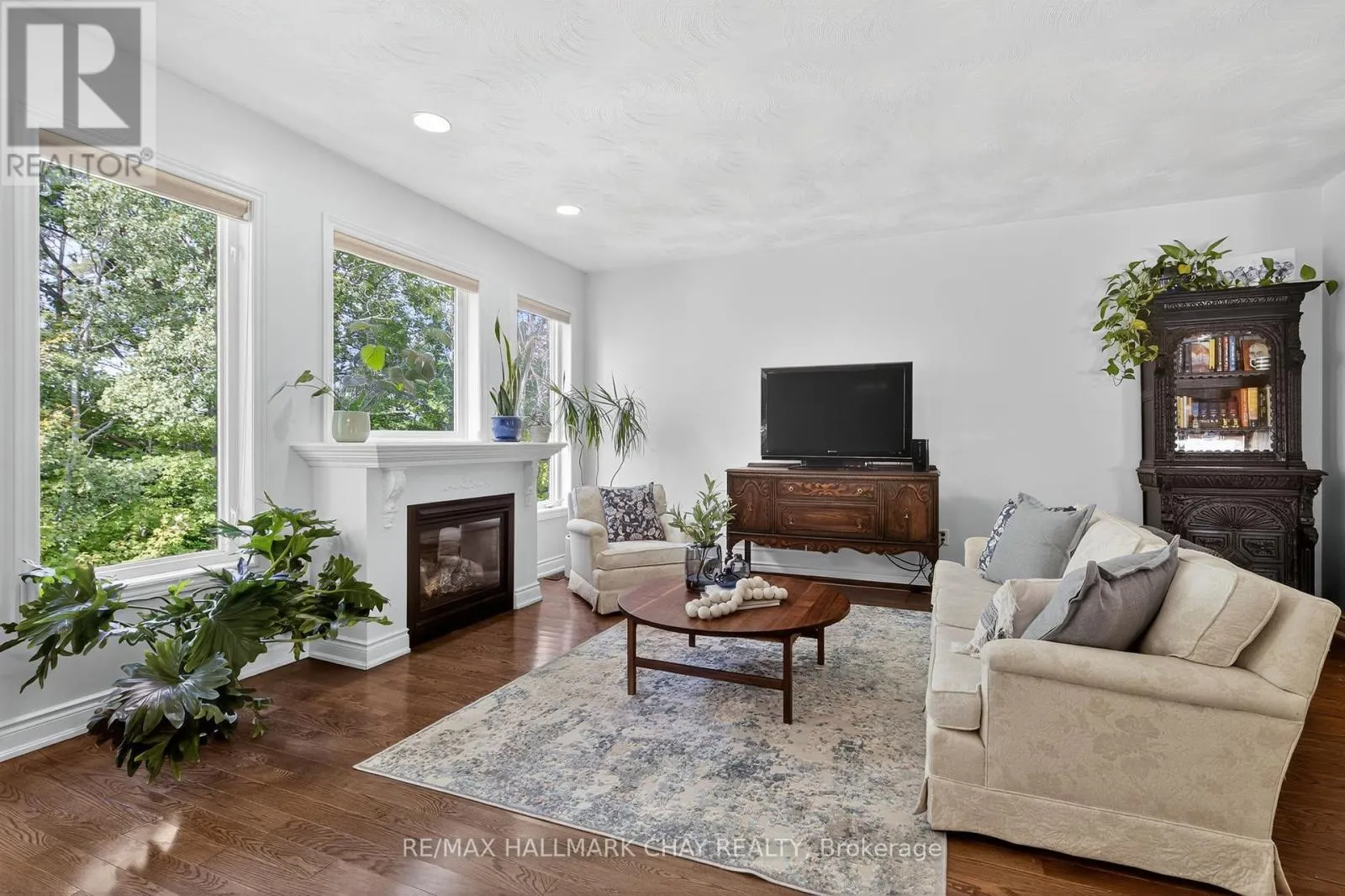 32 WILDWOOD TRAIL
