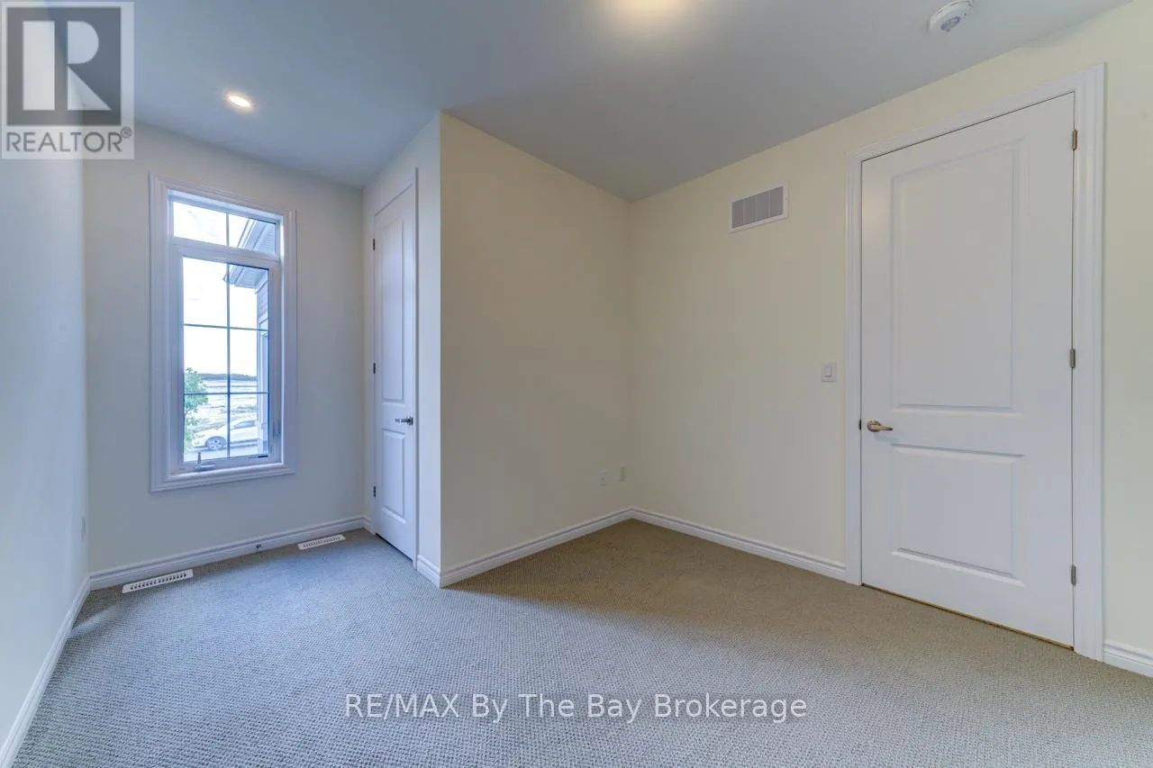 15 SUN VALLEY AVENUE