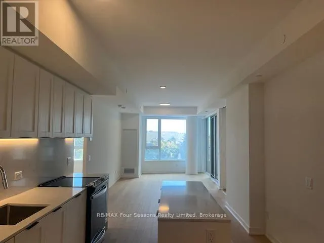 226 - 31 HURON STREET, #226