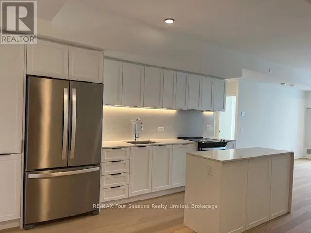 226 - 31 HURON STREET, #226