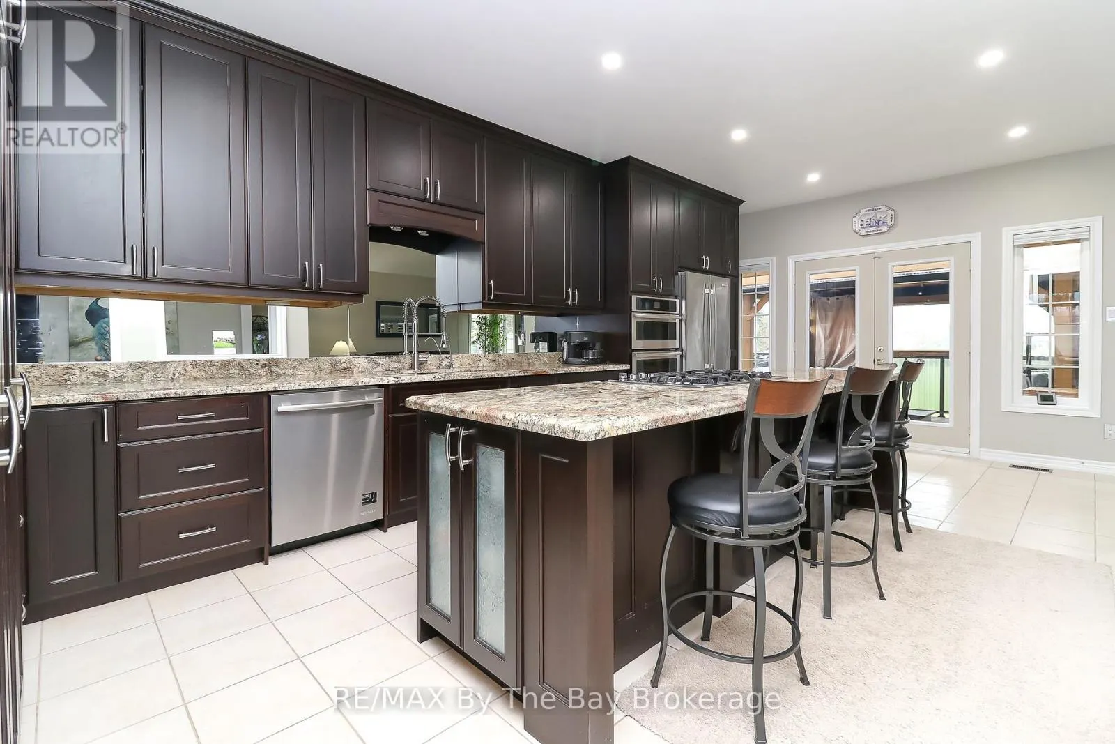 37 WALNUT DRIVE