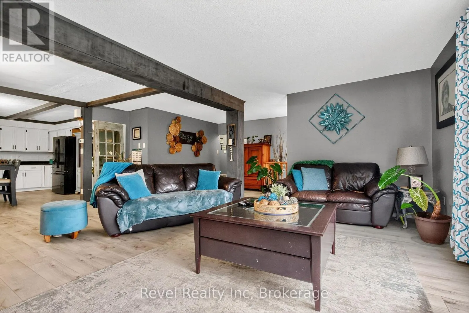 10 JAMIESON CRESCENT