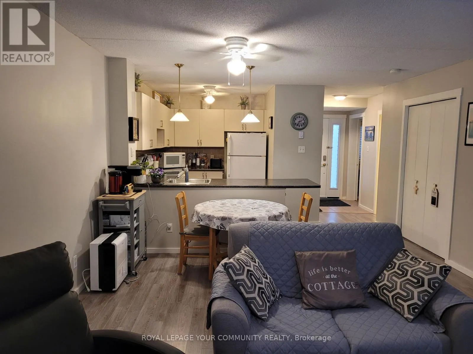 179 - 49 TROTT BOULEVARD