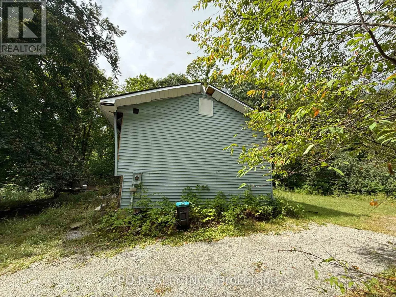 162 FARLAIN LAKE ROAD W