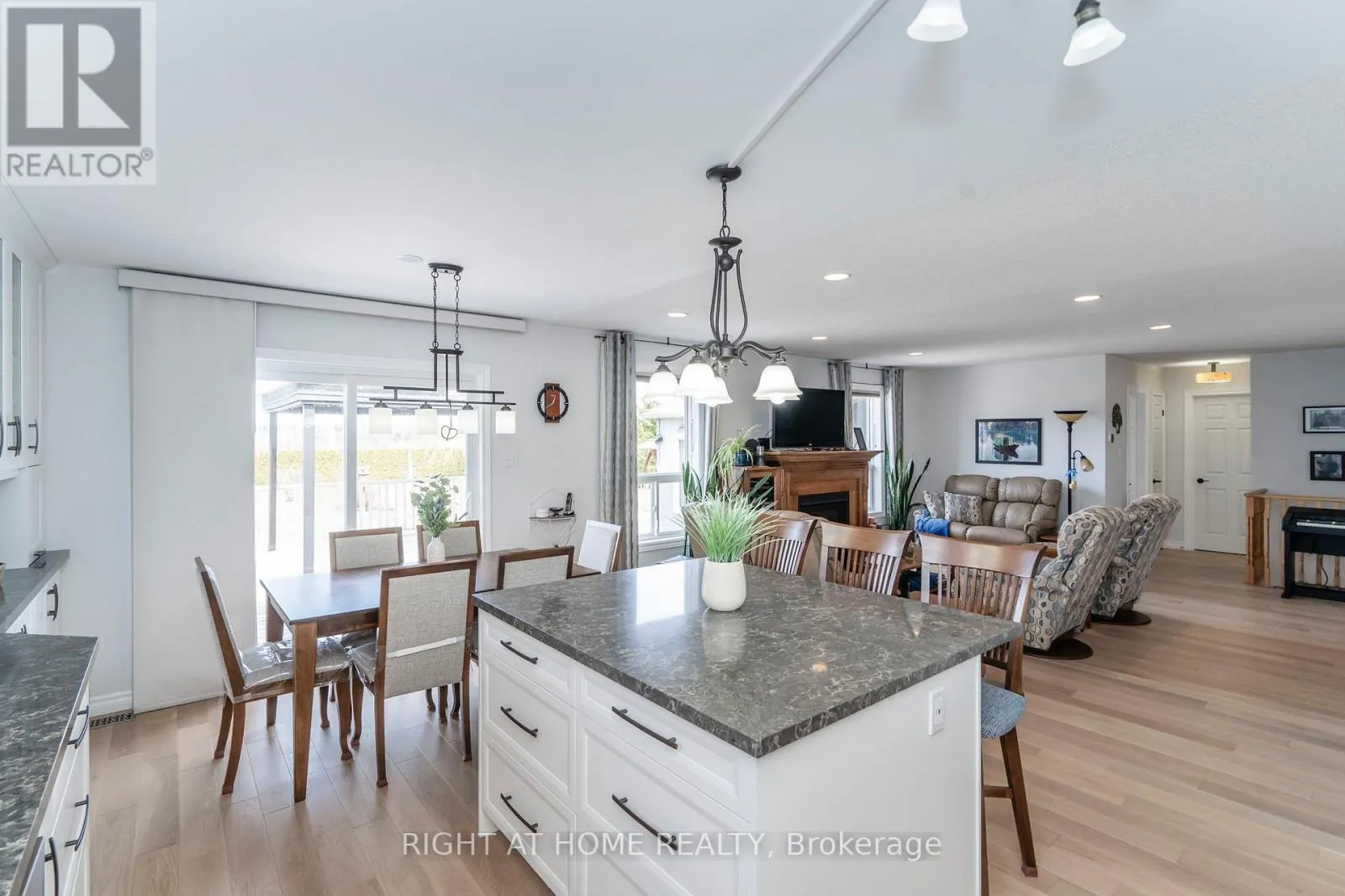 16 O'NEILL CIRCLE