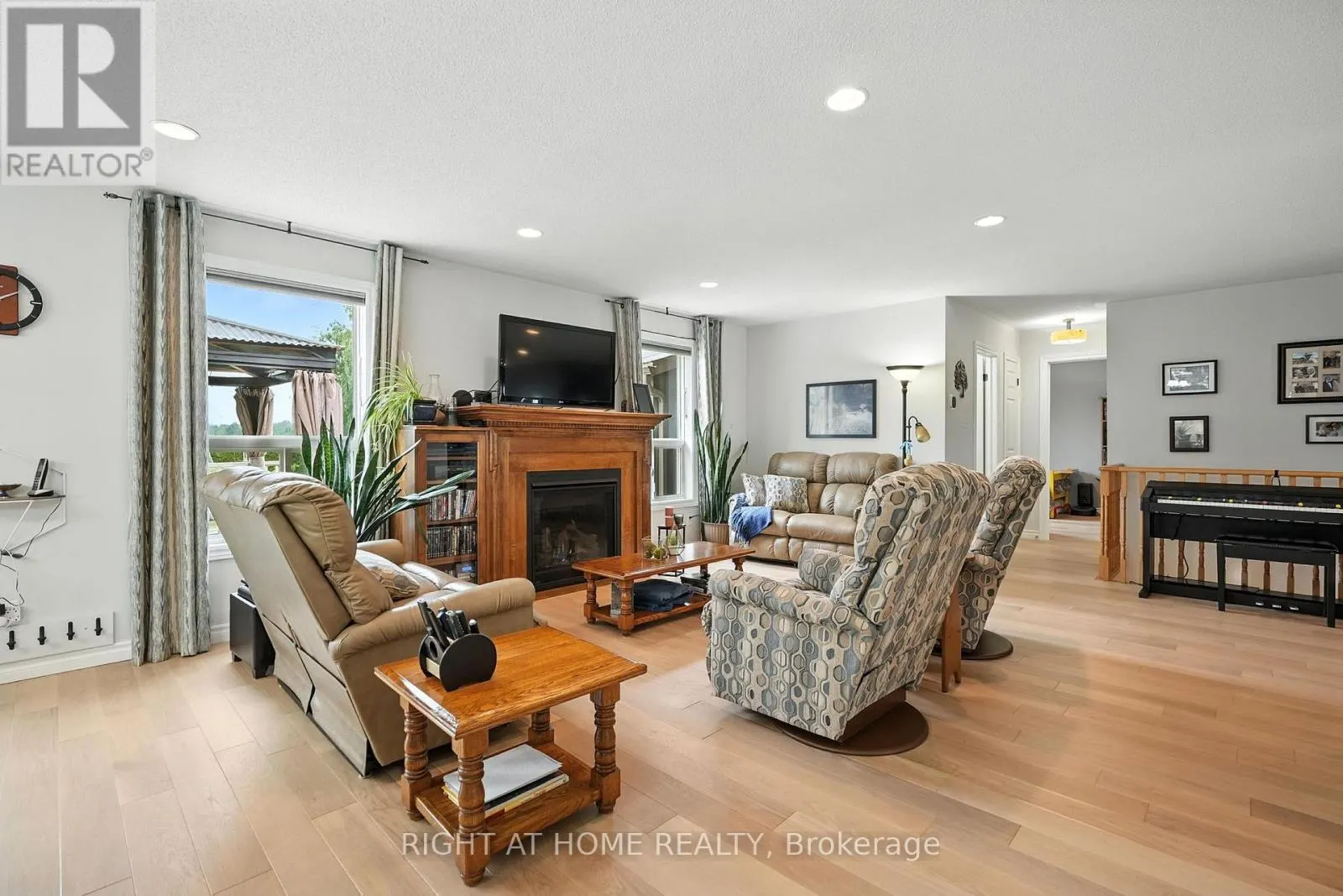 16 O'NEILL CIRCLE
