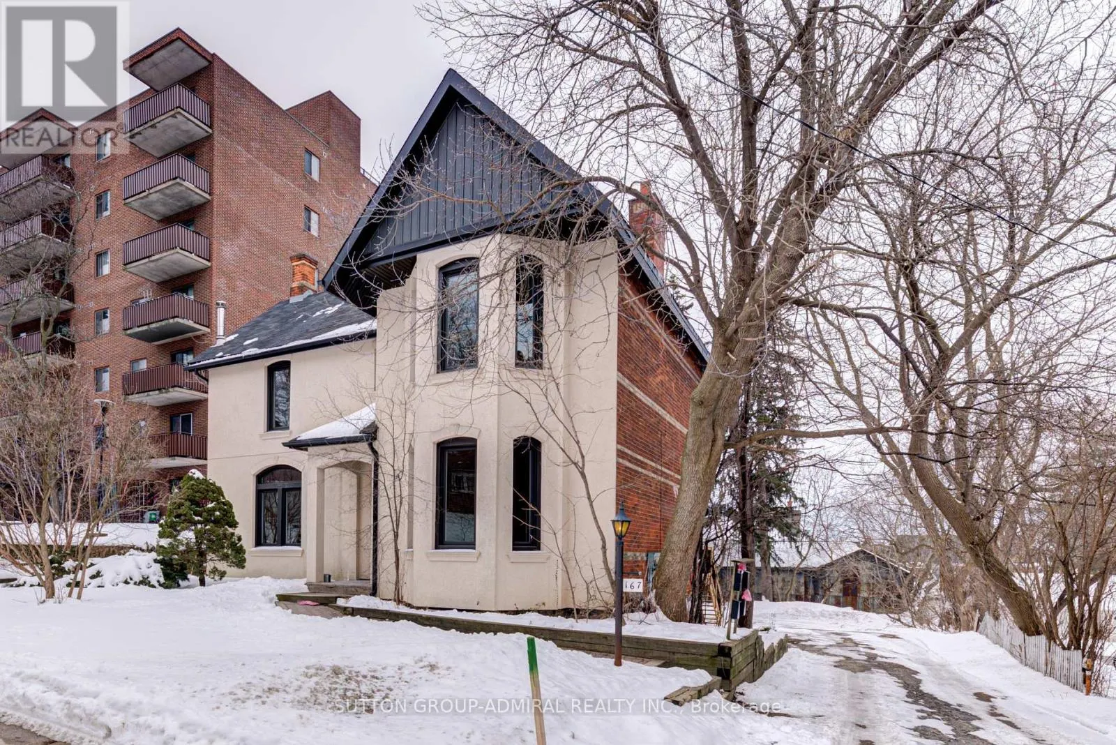 2 - 167 COLLIER STREET