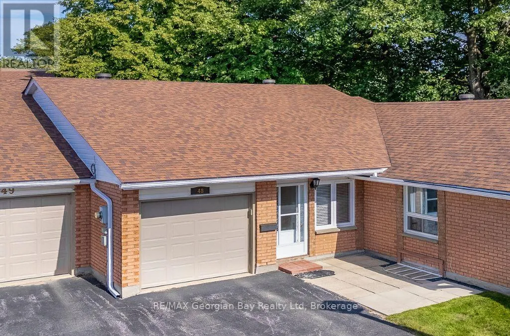 48 - 696 KING STREET, #48