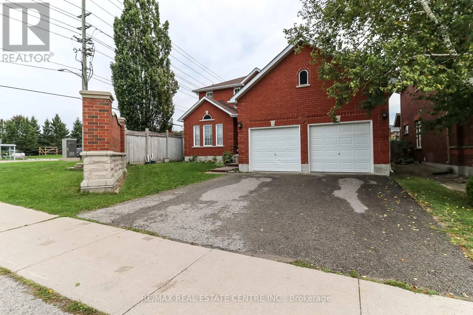 1 SANDRINGHAM DRIVE