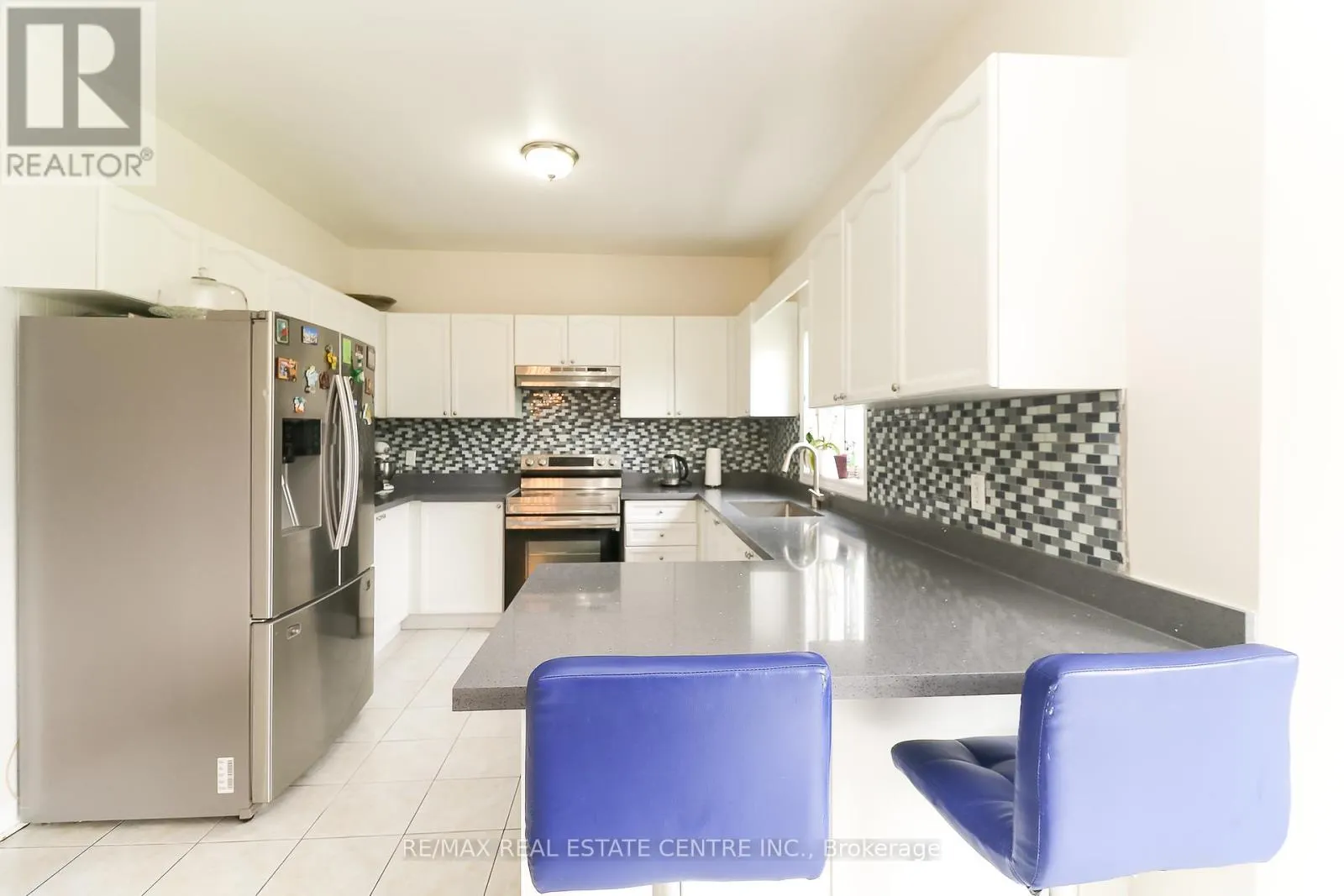 1 SANDRINGHAM DRIVE