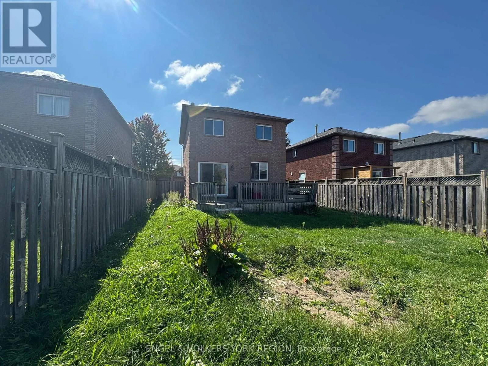 120 NATHAN CRESCENT