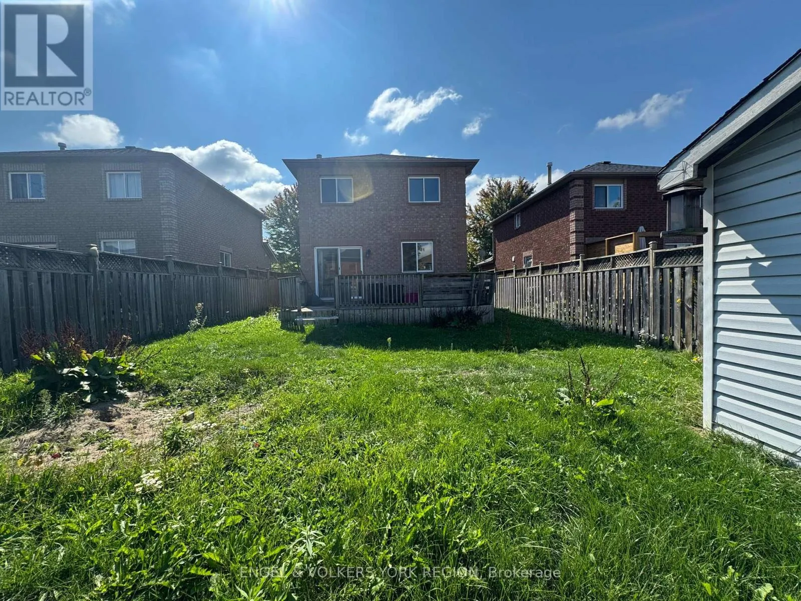 120 NATHAN CRESCENT