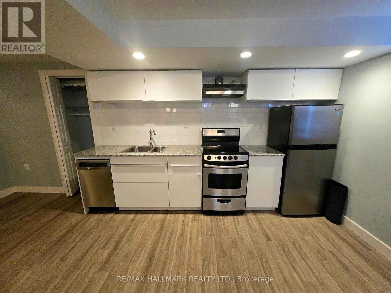 BSMT - 52 BURKE DRIVE
