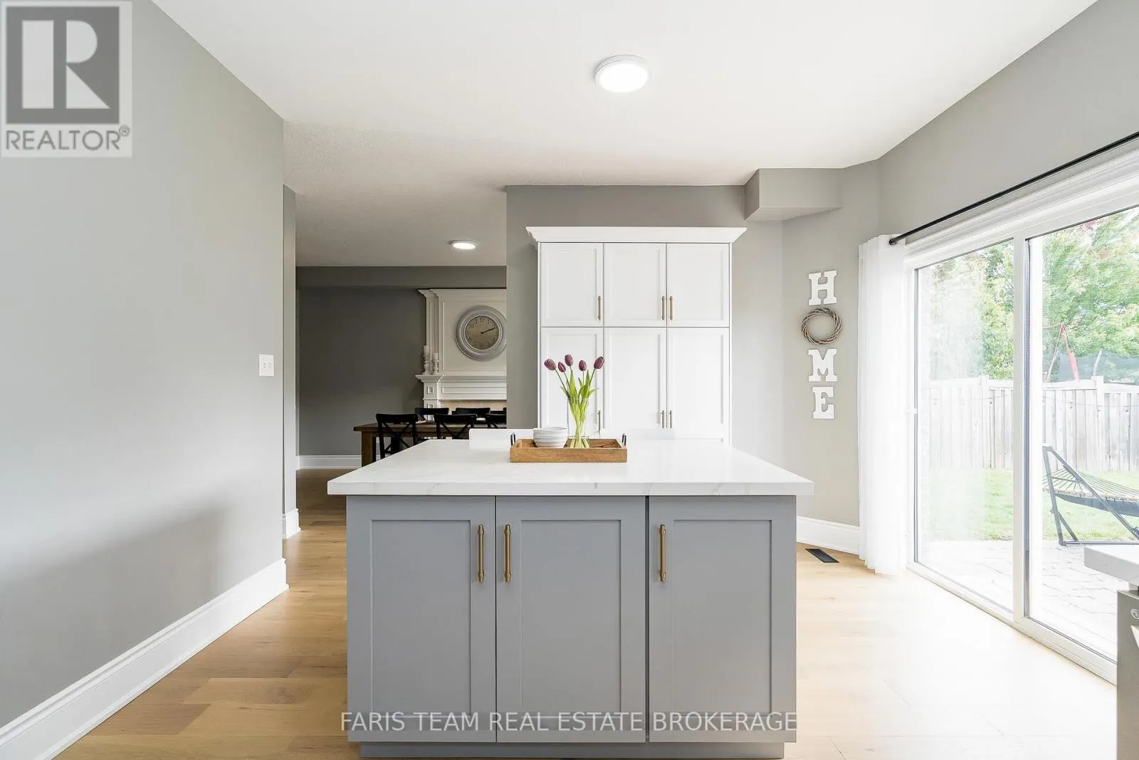 19 OAKSIDE COURT