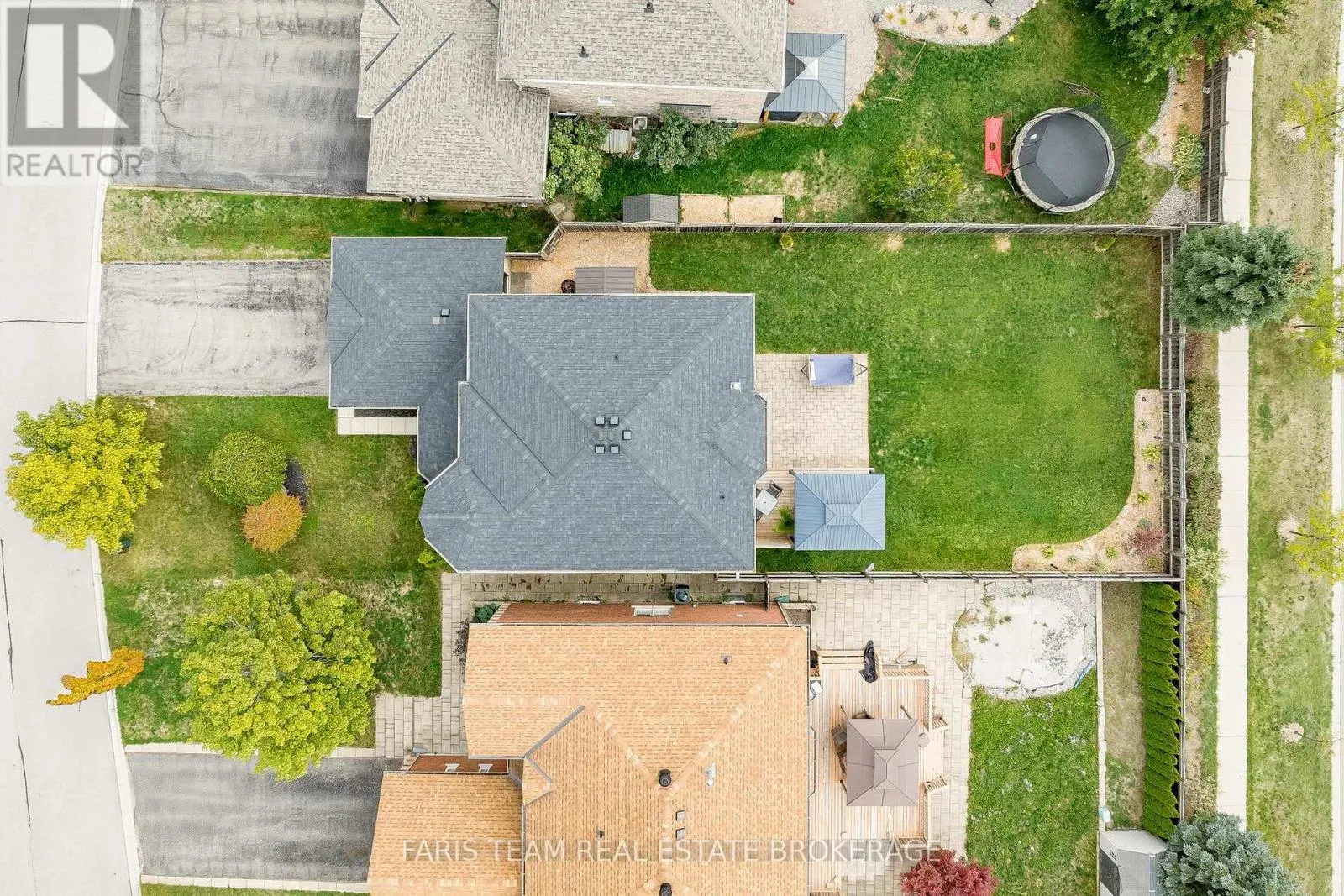19 OAKSIDE COURT